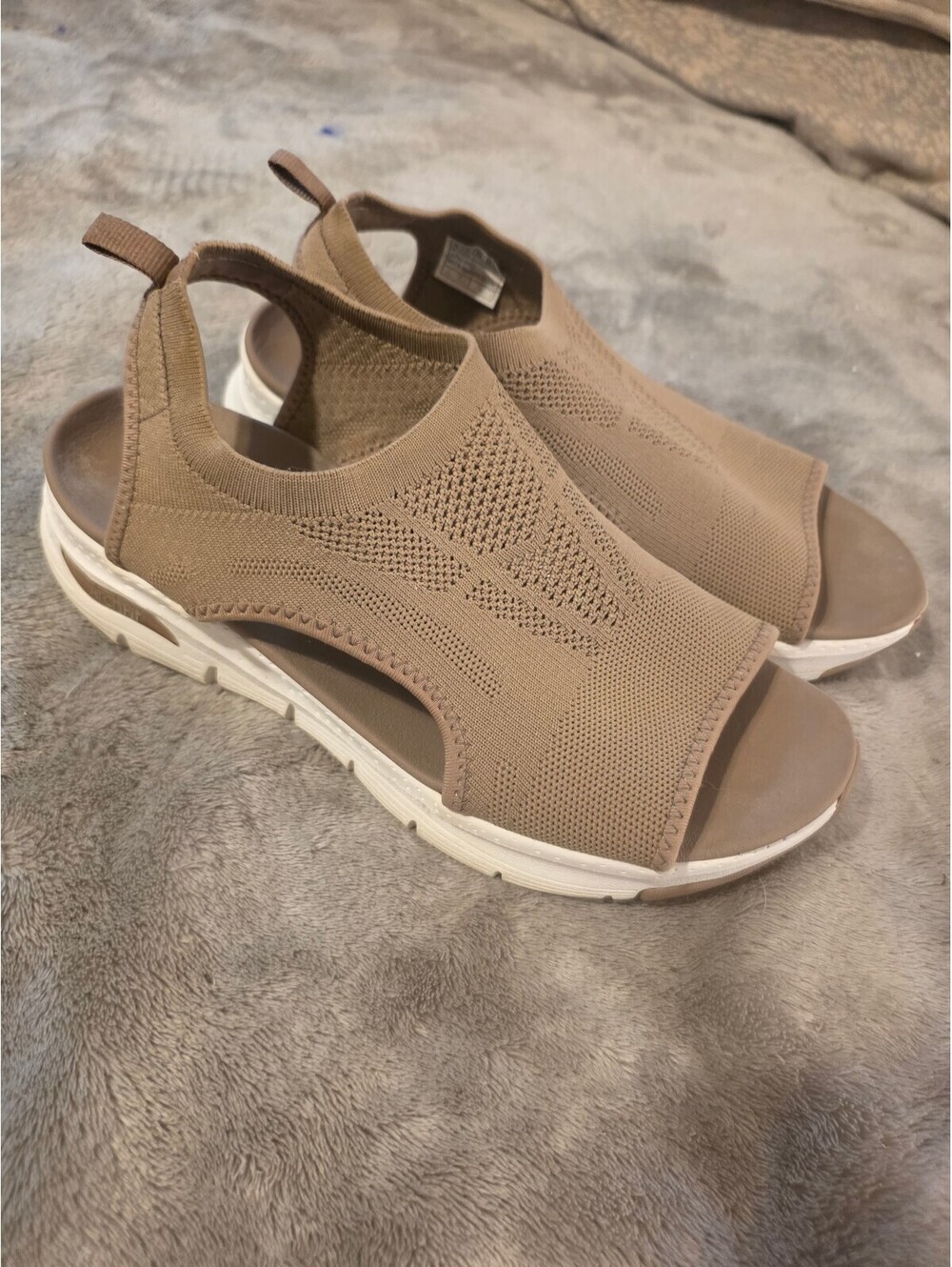 Skechers Beige Knit Open-Toe Slingback Sandals Size 7